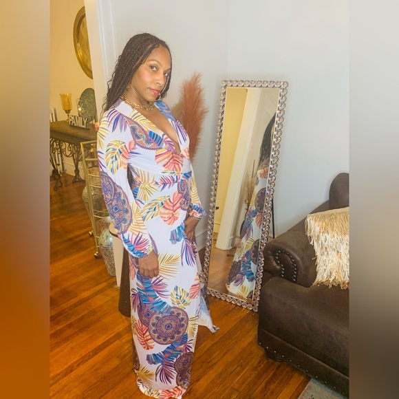 New Maxi Multi Color Maxi Dress - Picture 8 of 9